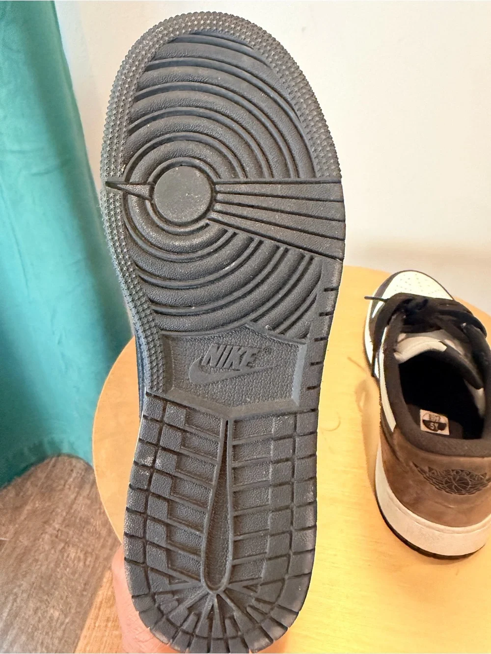 Nike stylish low